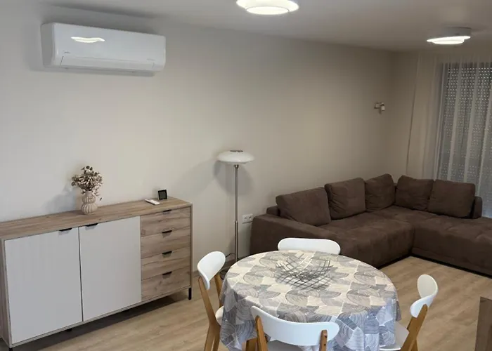 아파트 Valena Royal 체르노모레츠